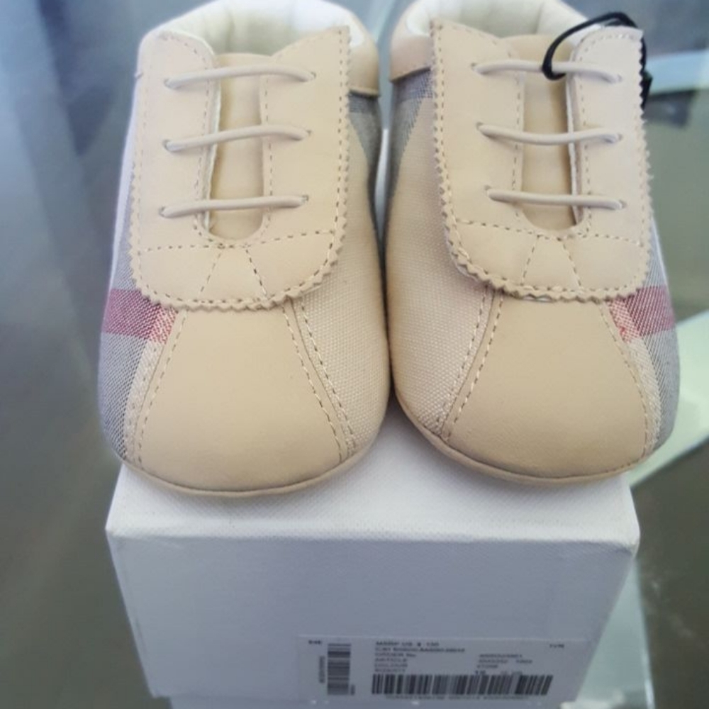 Baby shoes